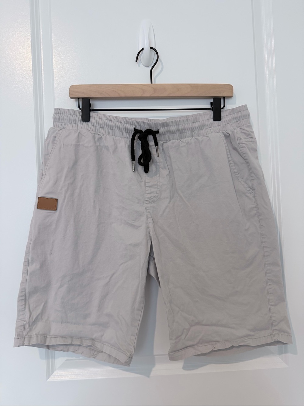Men's Light Taupe Drawstring Hybrid Shorts